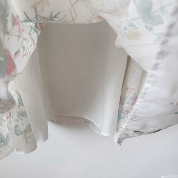 NWOT Petal & Pup Kara Two Piece Floral Eyelet Skirt Top Set Sz L - Picture 10 of 13